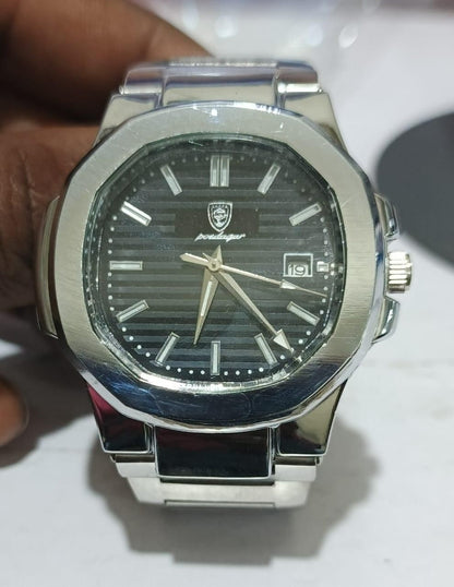 Poedagar quartz watch